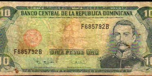 10 Pesos Oro__
pk# 153 a__
signatures: Hector Valdez Albizu / Roberto Martínez Villanueva Banknote