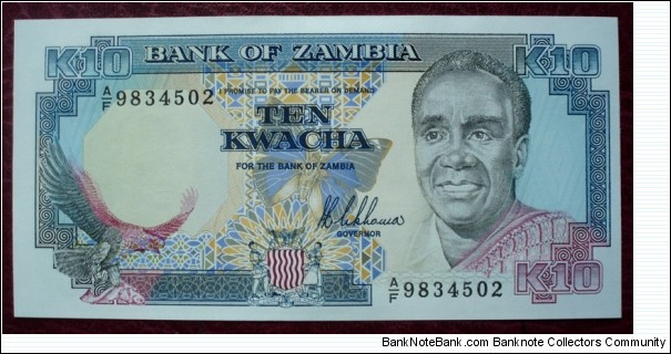 Bank of Zambia |
10 Kwacha |

Obverse: The first president of Zambia; Kenneth David Kaunda, African Fish eagle and Coat of arms |
Reverse: Giraffe, Carving and Freedom Statue 