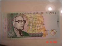 Mauritius P-52 200 Rupees 1999 Banknote