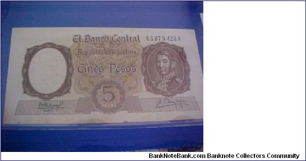 5 pesos moneda nacional
Serial A
63.879.428
Signs Fábregas-Méndez Delfino Banknote