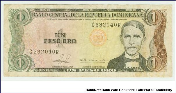 NICE ONE PESO NOTE. WHAT YEAR IS IT? Banknote