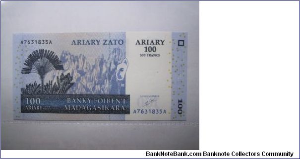 Madagascar 100 Ariary/500 Francs banknote in UNC condition. Banknote