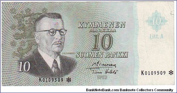 10 Markkaa Litt.A Serie K

Banknote size 141 X 69mm (inch 5,55 X 2,72)
	
The replacement of banknotes (asterisk)

This note is made of 1970 Banknote