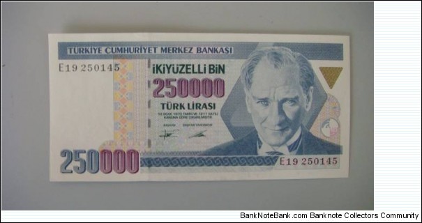 P207 250.000 TL Banknote