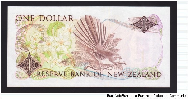Banknote from New Zealand year 1989